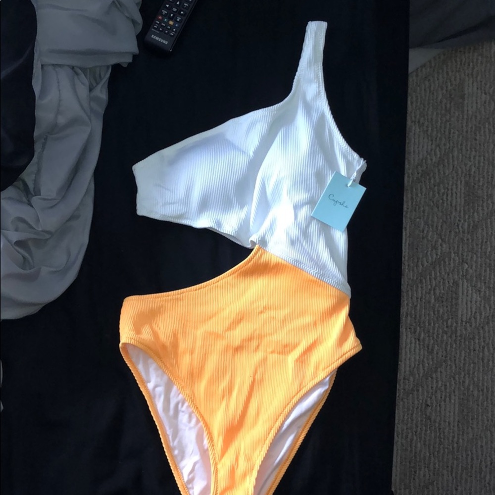 Cupshe ribbed cutout one piece